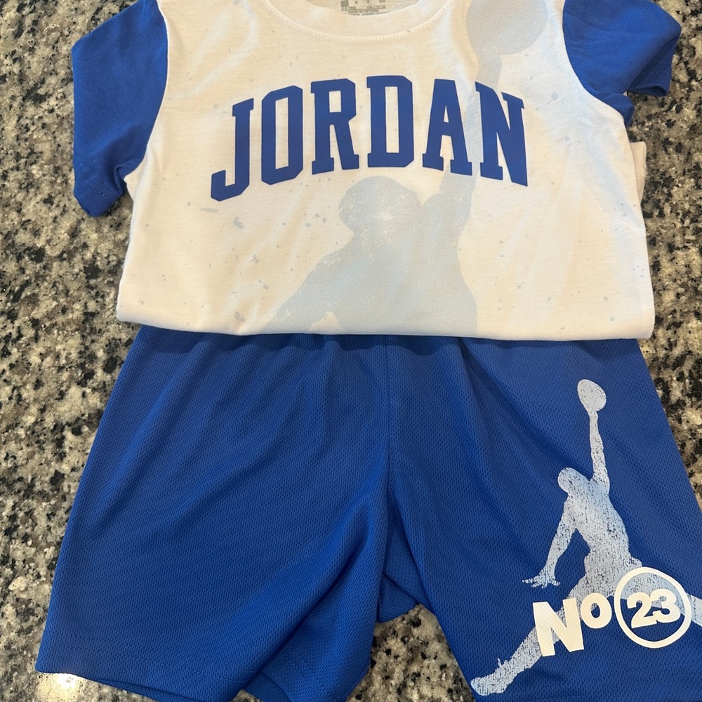 Jordan Blue and White Matching Set Short Sleeve Tees